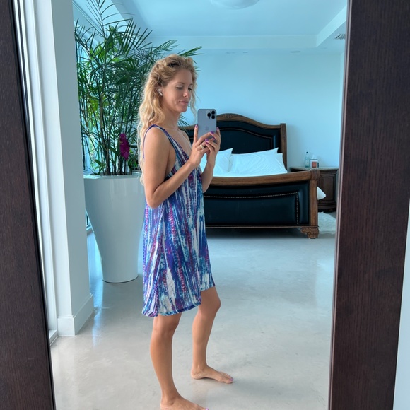 Fits a Small Too, Tye Dye Dress or Abstract Print, Beachy, Show Me Your MuMu - Picture 2 of 3